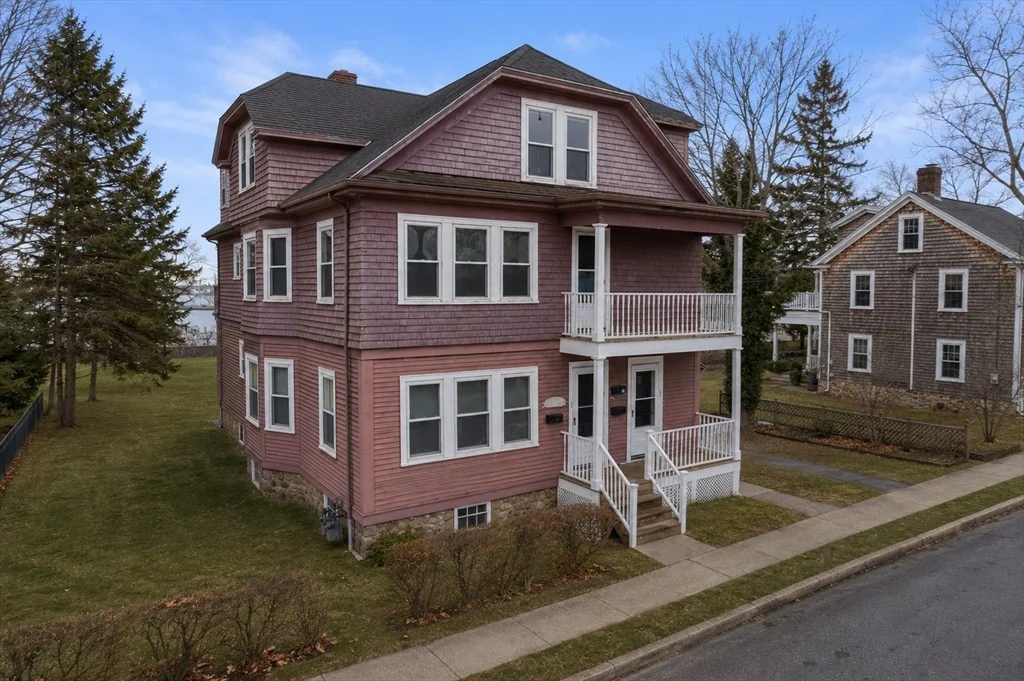 3 bed, 1 bath apartment for rent at 25-27 Lafayette St Unit 1, Fairhaven — photo 21 of 22