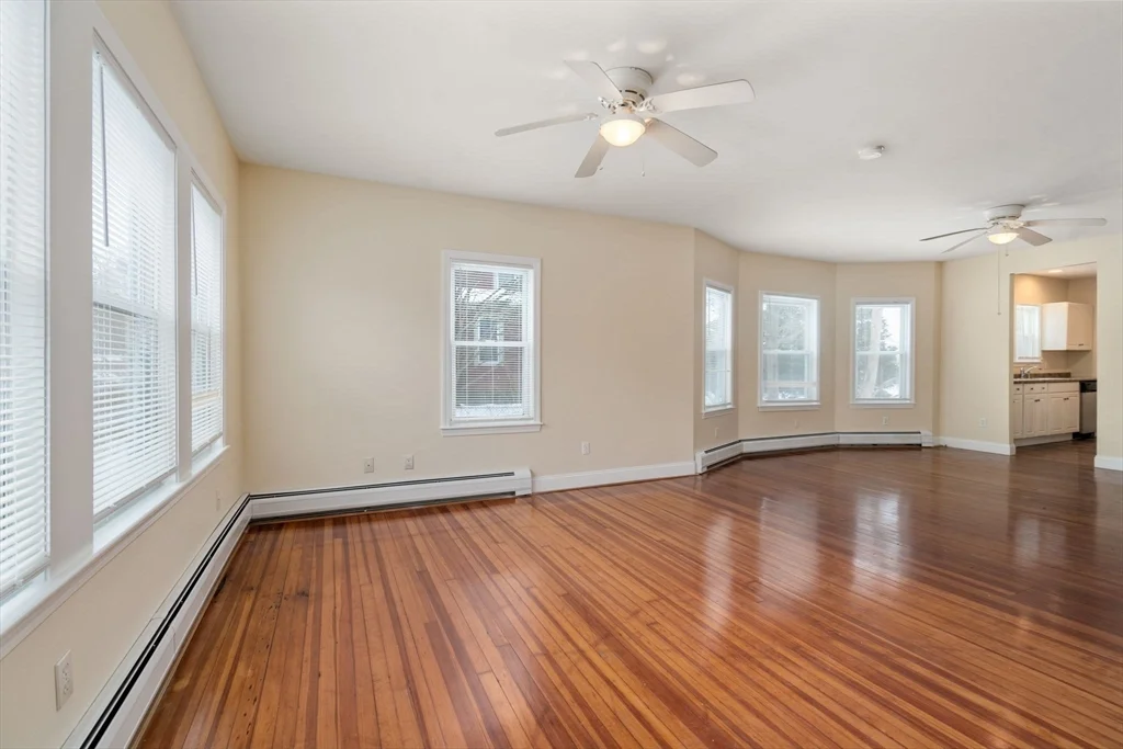 3 bed, 1 bath apartment for rent at 25-27 Lafayette St Unit 1, Fairhaven — photo 7 of 22