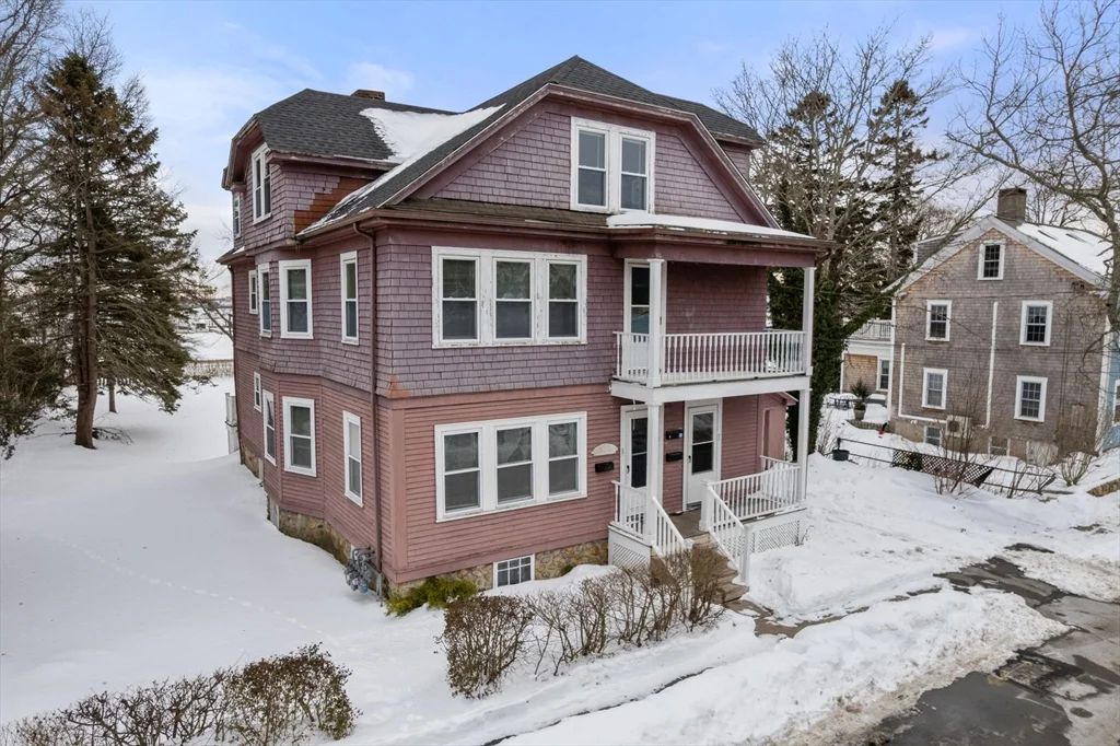 3 bed, 1 bath apartment for rent at 25-27 Lafayette St Unit 2, Fairhaven — photo 18 of 23