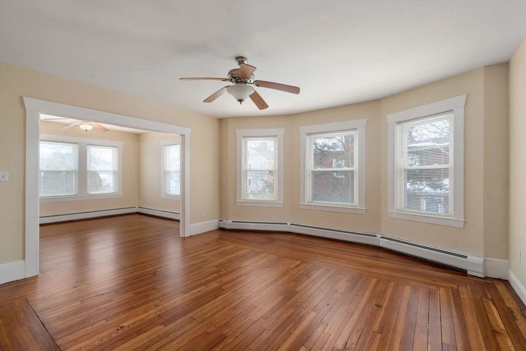 3 bed, 1 bath apartment for rent at 25-27 Lafayette St Unit 2, Fairhaven — photo 2 of 23