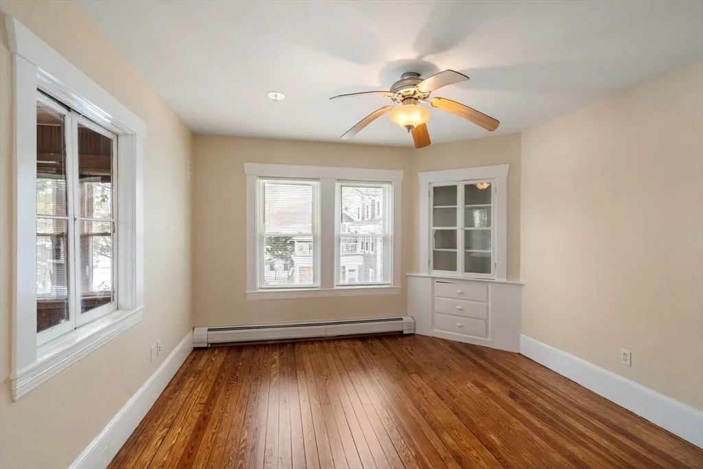 3 bed, 1 bath apartment for rent at 25-27 Lafayette St Unit 2, Fairhaven — photo 12 of 23