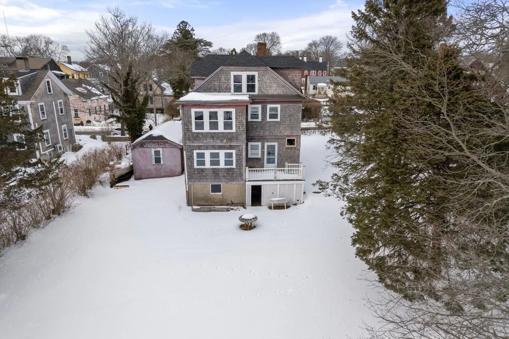 3 bed, 1 bath apartment for rent at 25-27 Lafayette St Unit 2, Fairhaven — photo 23 of 23