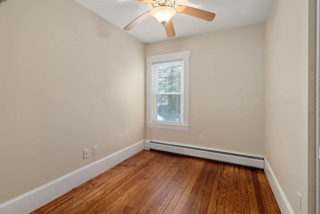 3 bed, 1 bath apartment for rent at 25-27 Lafayette St Unit 2, Fairhaven — photo 17 of 23