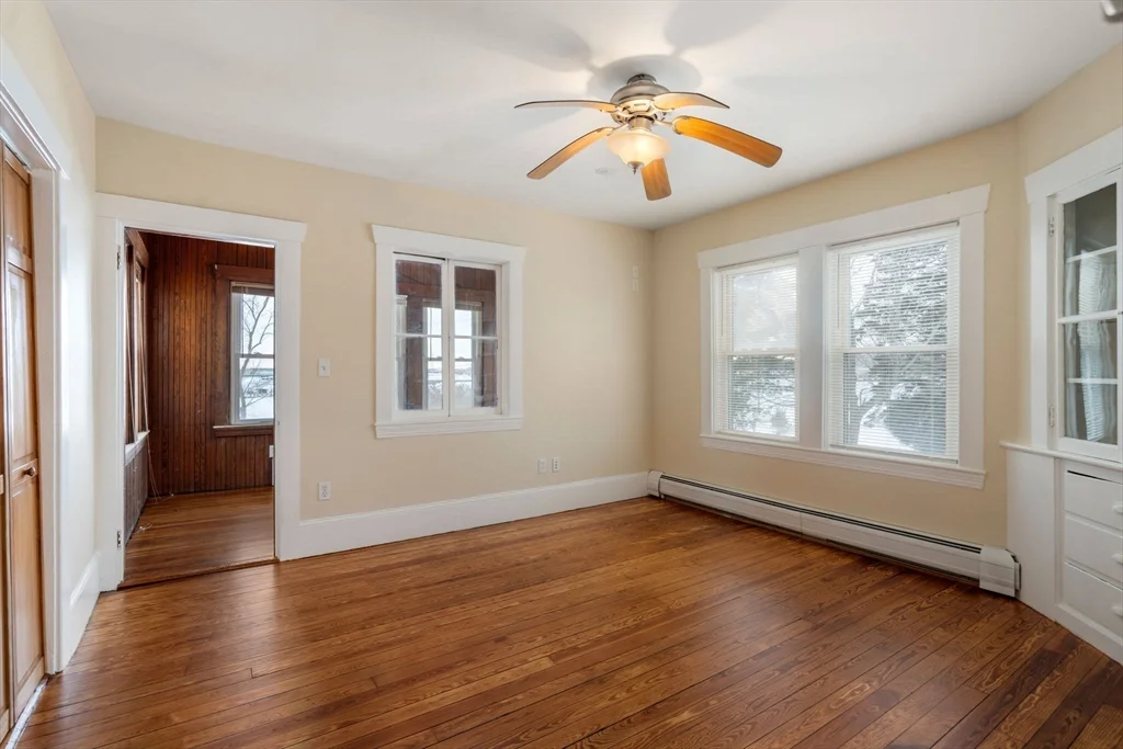 3 bed, 1 bath apartment for rent at 25-27 Lafayette Unit U2, Fairhaven — photo 12 of 25