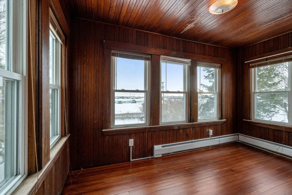 3 bed, 1 bath apartment for rent at 25-27 Lafayette Unit U2, Fairhaven — photo 13 of 25
