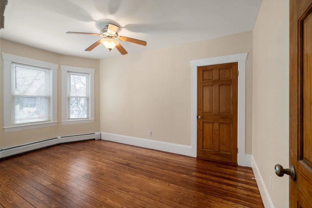3 bed, 1 bath apartment for rent at 25-27 Lafayette Unit U2, Fairhaven — photo 10 of 25