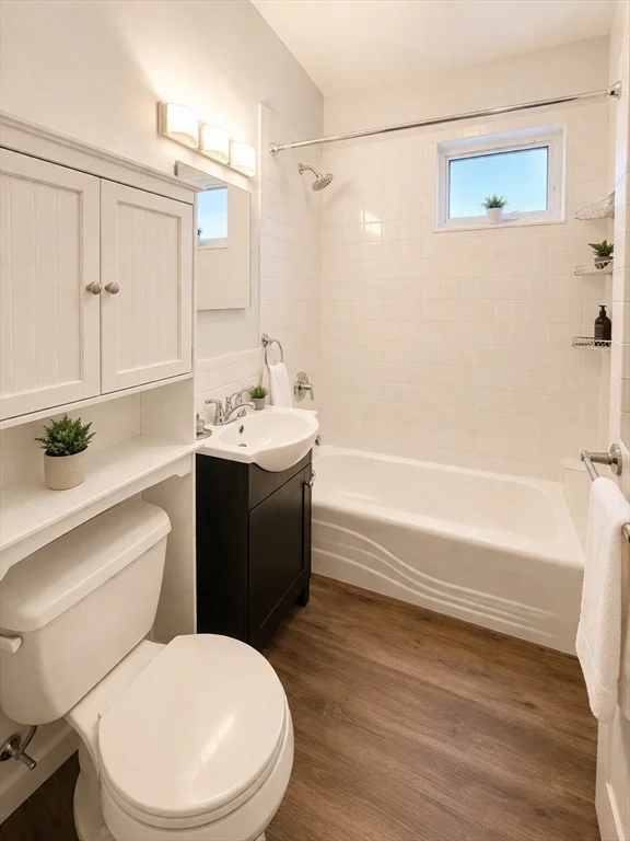 2 bed, 1 bath apartment for rent at 25-27 Marion Rd Unit 1, Belmont — photo 12 of 17