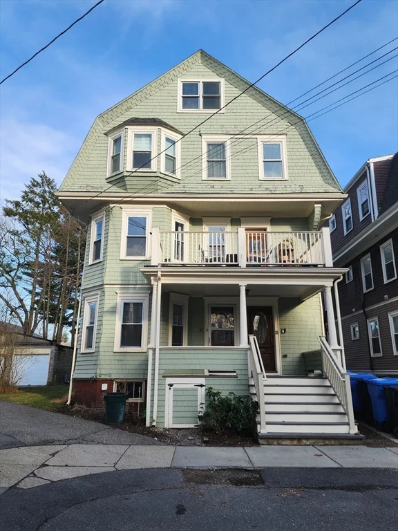 2 bed, 1 bath apartment for rent at 25-27 Marion Rd Unit 1, Belmont — photo 1 of 17