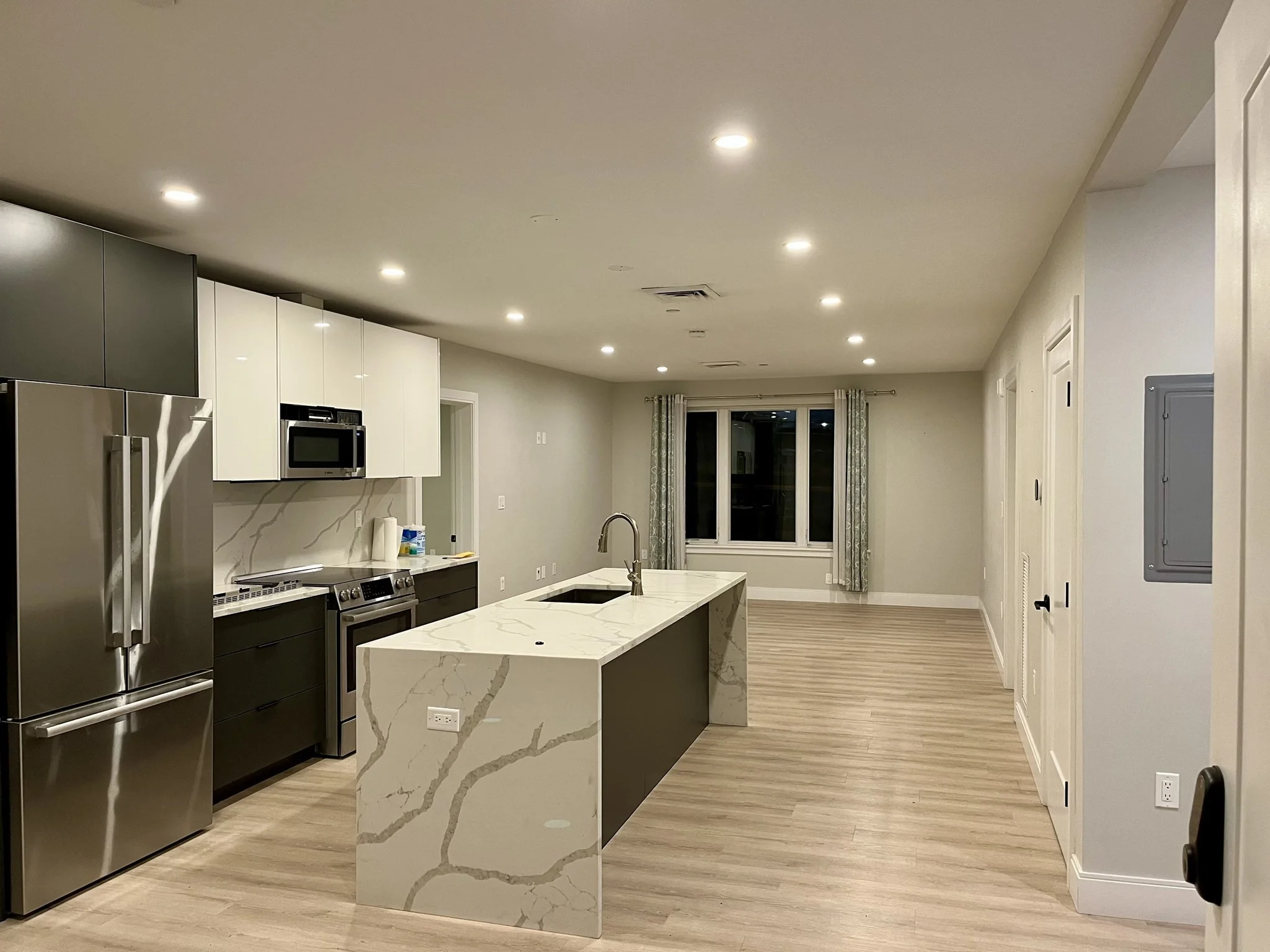 2 bed, 2 bath apartment for rent at 25 2nd St Unit 302, Chelsea — photo 4 of 10