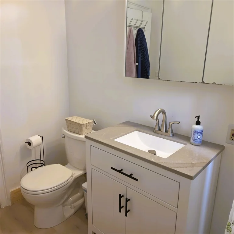 2 bed, 1 bath apartment for rent at 25 Acton St Unit 1, Watertown — photo 8 of 9