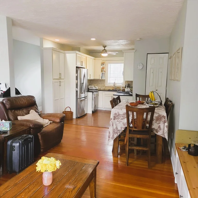 2 bed, 1 bath apartment for rent at 25 Acton St Unit 1, Watertown — photo 3 of 9