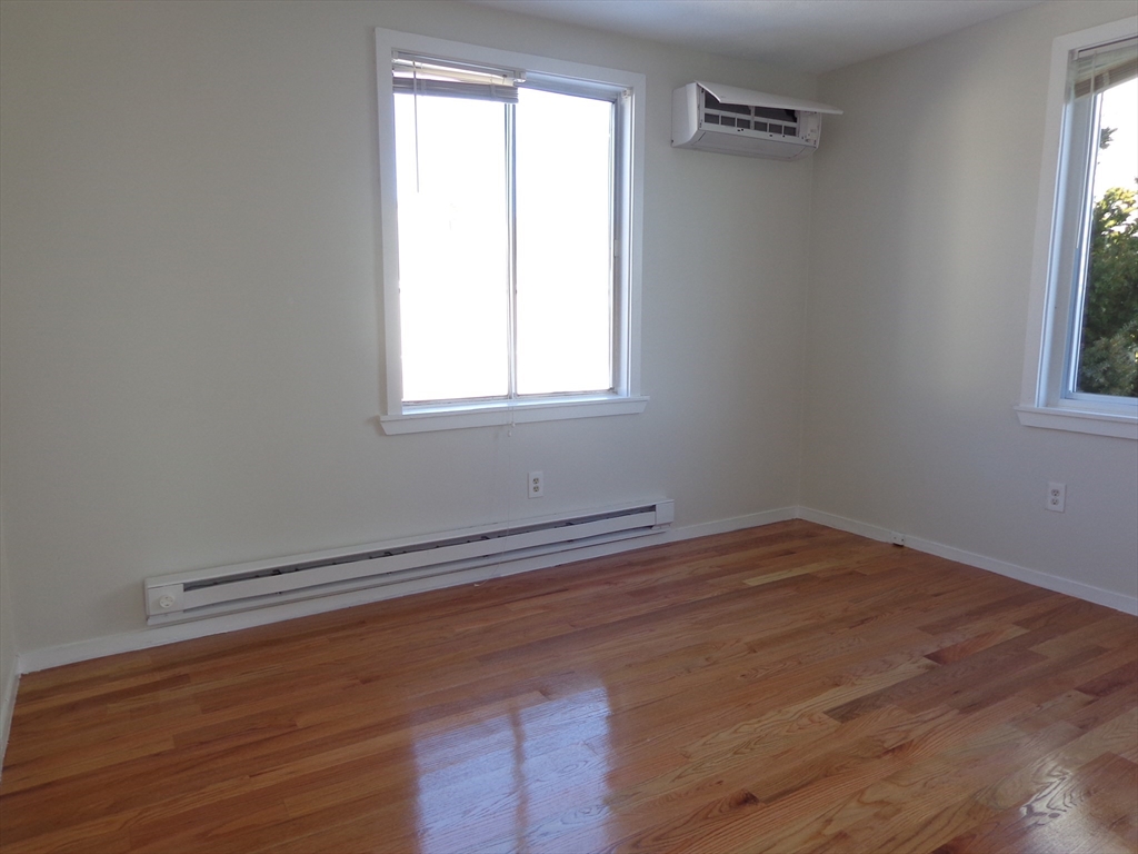 4 bed, 2 bath apartment for rent at 25 Acton St Unit 2, Watertown — photo 7 of 17