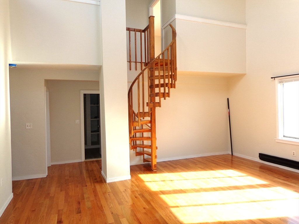 4 bed, 2 bath apartment for rent at 25 Acton St Unit 2, Watertown — photo 4 of 17