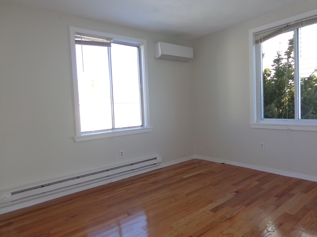 4 bed, 2 bath apartment for rent at 25 Acton St Unit 2, Watertown — photo 9 of 17