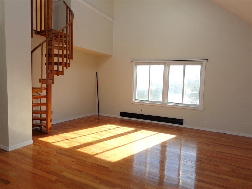 4 bed, 2 bath apartment for rent at 25 Acton St Unit 2, Watertown — photo 3 of 17