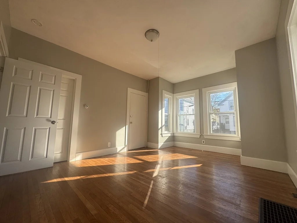 2 bed, 1 bath apartment for rent at 25 Adams Unit 1, Lynn — photo 6 of 12