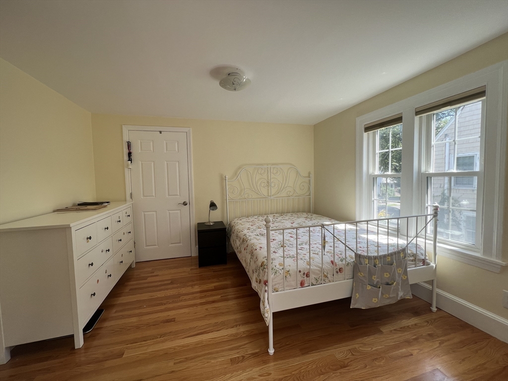 4 bed, 2 bath apartment for rent at 25 Allen Ave, Waban — photo 12 of 14