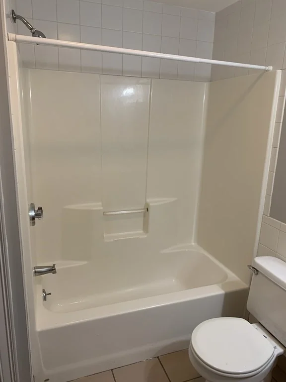 1 bed, 1 bath apartment for rent at 25 Alpine St Unit 9, Hyde Park — photo 14 of 18