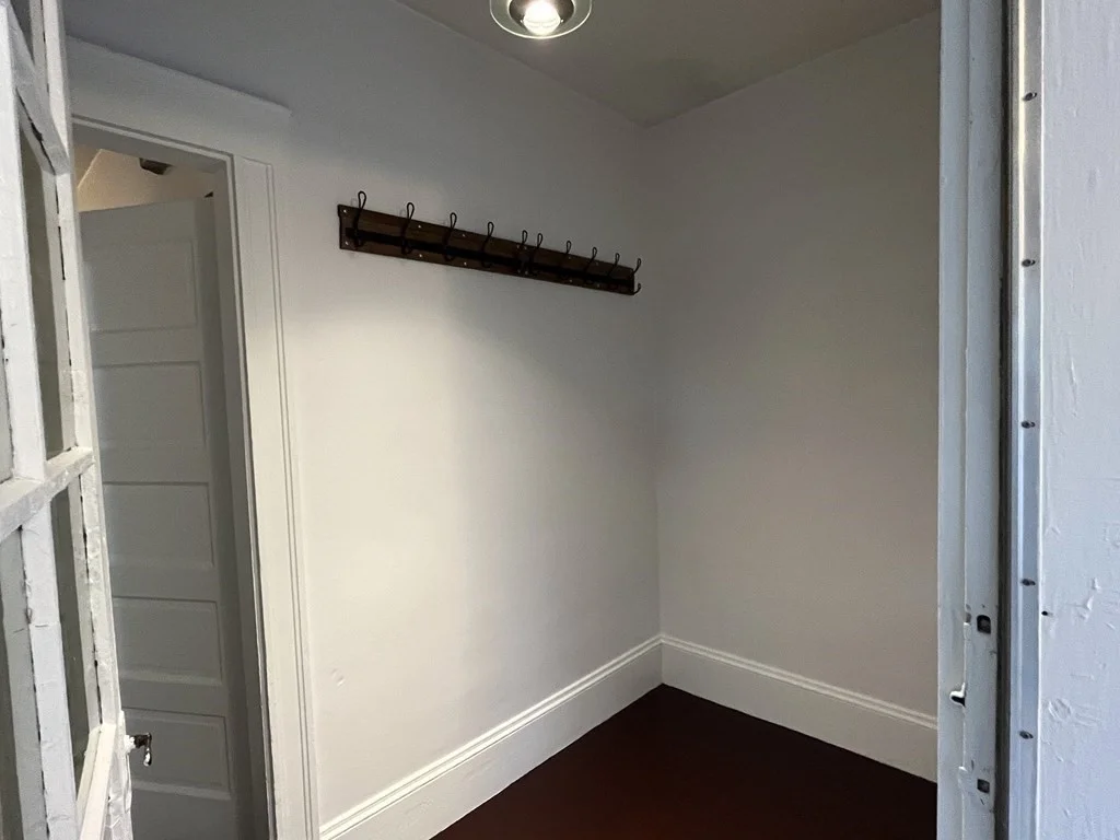 3 bed, 1 bath apartment for rent at 25 Amaranth Ave Unit 2, Wellington — photo 20 of 26