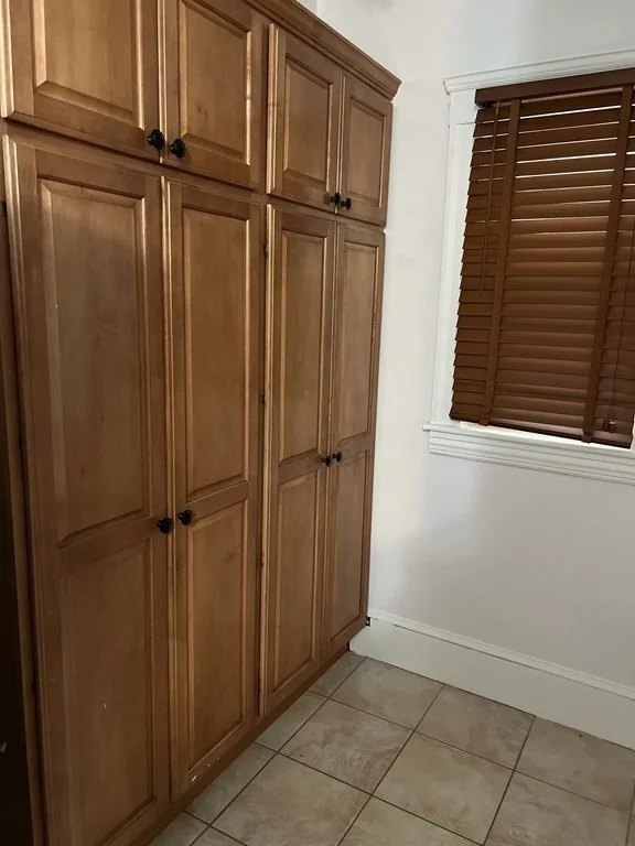 3 bed, 1 bath apartment for rent at 25 Amaranth Ave Unit 2, Wellington — photo 6 of 26
