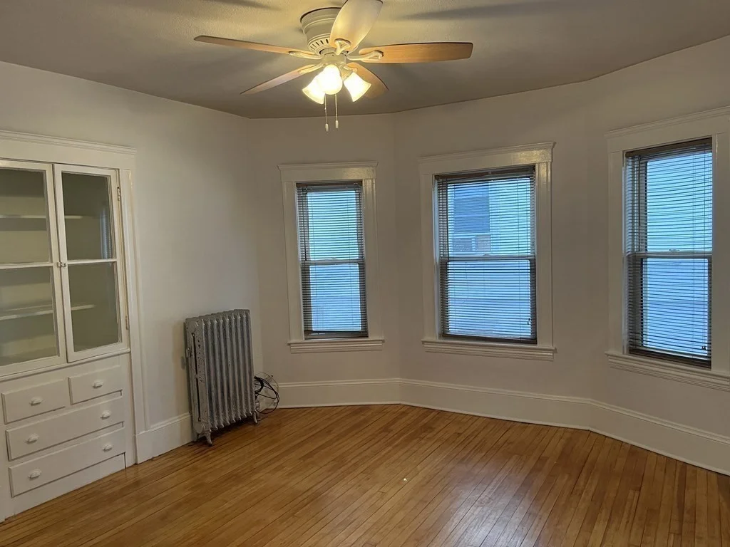 3 bed, 1 bath apartment for rent at 25 Amaranth Ave Unit 2, Wellington — photo 7 of 26