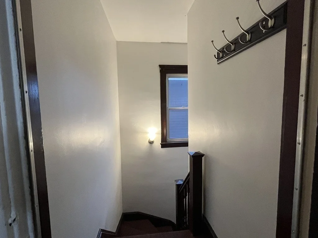 3 bed, 1 bath apartment for rent at 25 Amaranth Ave Unit 2, Wellington — photo 21 of 26