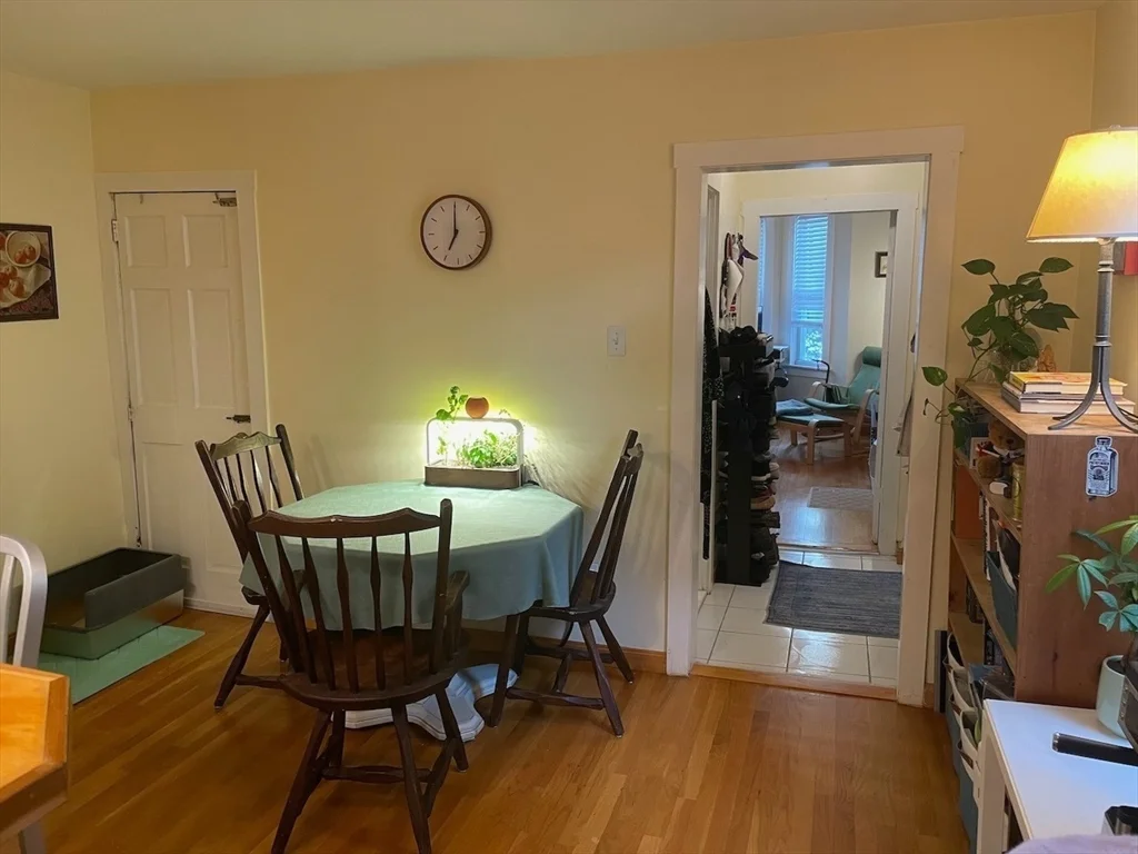 2 bed, 1 bath apartment for rent at 25 Andrew St Unit 1, Cambridgeport — photo 3 of 15
