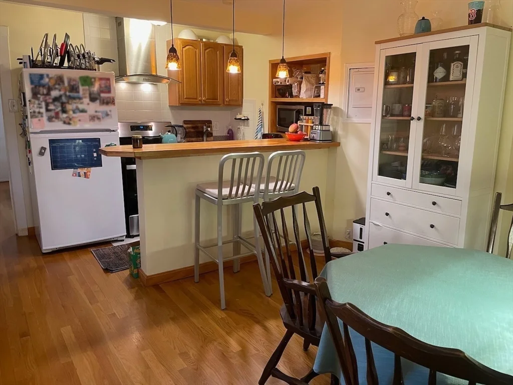 2 bed, 1 bath apartment for rent at 25 Andrew St Unit 1, Cambridgeport — photo 10 of 15