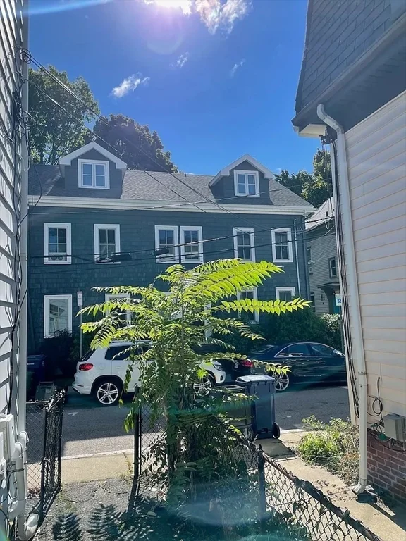 2 bed, 1 bath apartment for rent at 25 Andrew St Unit 2, Cambridgeport — photo 9 of 10