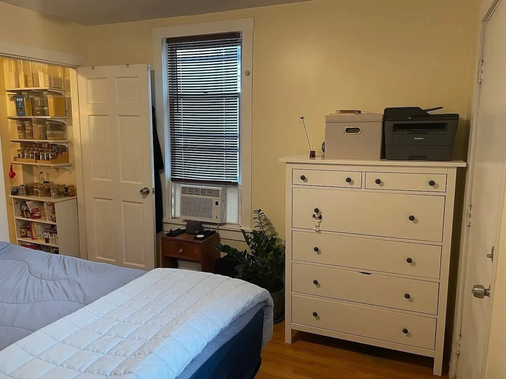 2 bed, 1 bath apartment for rent at 25 Andrew St Unit 2, Cambridgeport — photo 3 of 10