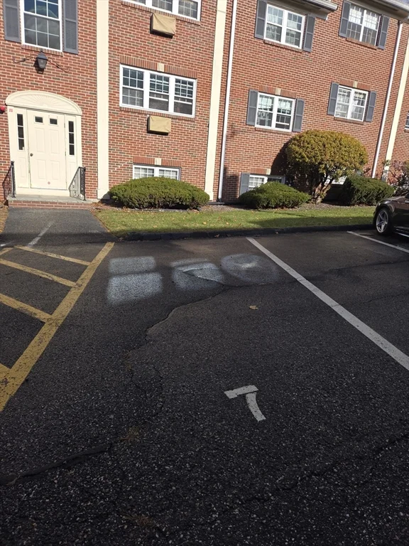 2 bed, 1 bath apartment for rent at 25 Arlington Rd Unit 11, Woburn — photo 14 of 14