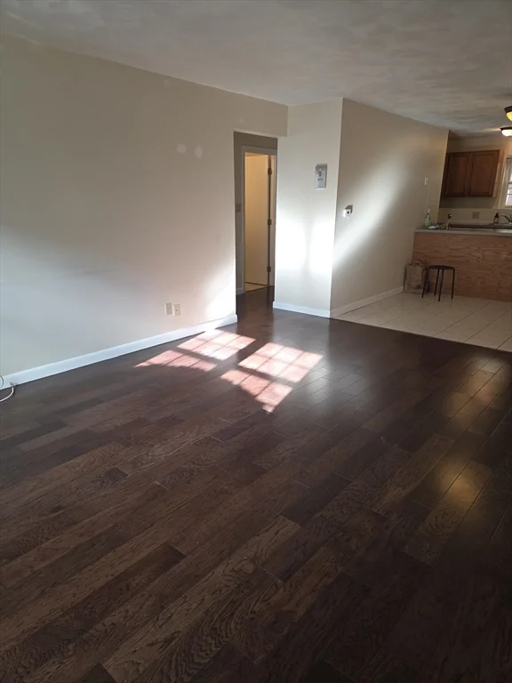 2 bed, 1 bath apartment for rent at 25 Arlington Rd Unit 11, Woburn — photo 5 of 14