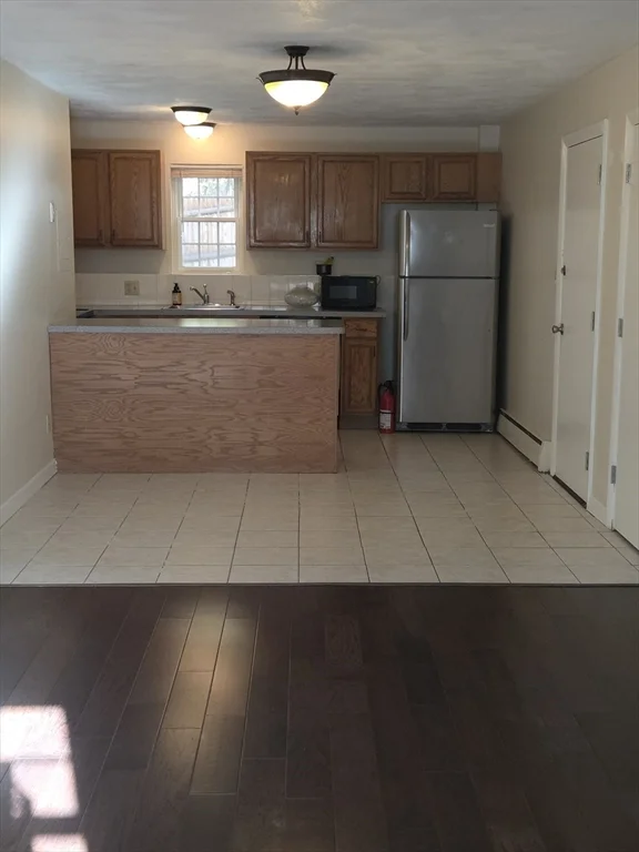 2 bed, 1 bath apartment for rent at 25 Arlington Rd Unit 11, Woburn — photo 4 of 14