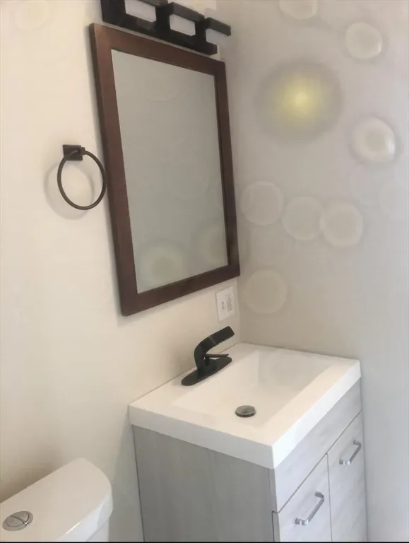 2 bed, 1 bath apartment for rent at 25 Ashland St Unit 2, Brockton Heights — photo 9 of 12