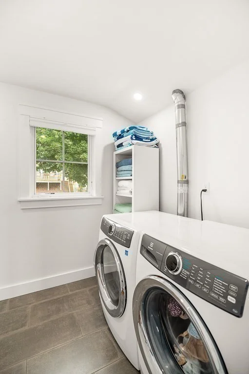 3 bed, 3 bath apartment for rent at 25 Atlantic Ave Unit 1, Rockport — photo 22 of 25