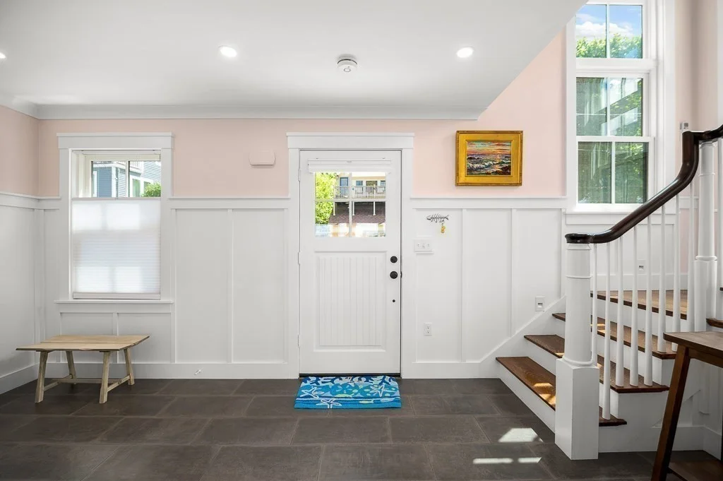 3 bed, 3 bath apartment for rent at 25 Atlantic Ave Unit 1, Rockport — photo 5 of 25