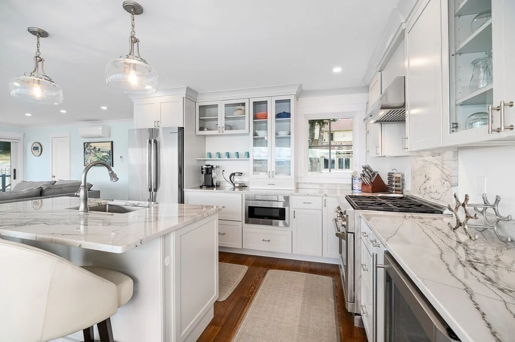 3 bed, 3 bath apartment for rent at 25 Atlantic Ave Unit 1, Rockport — photo 13 of 25