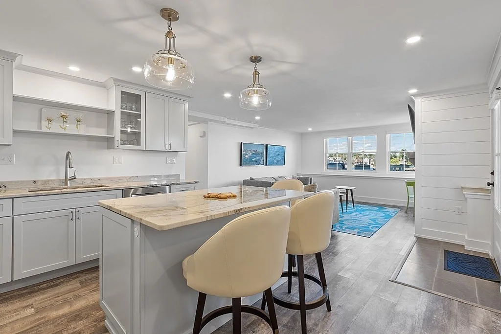1 bed, 1 bath apartment for rent at 25 Atlantic Ave Unit 2, Rockport — photo 5 of 30