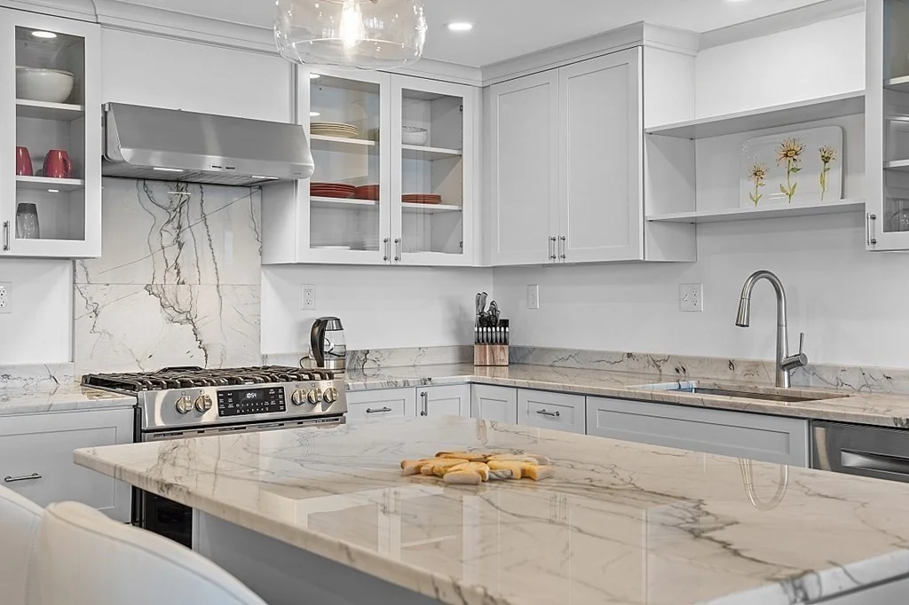 1 bed, 1 bath apartment for rent at 25 Atlantic Ave Unit 2, Rockport — photo 8 of 30