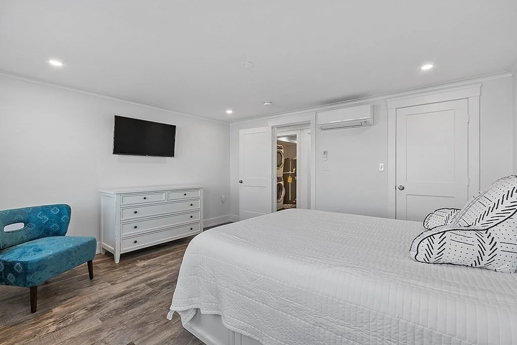 1 bed, 1 bath apartment for rent at 25 Atlantic Ave Unit 2, Rockport — photo 19 of 30