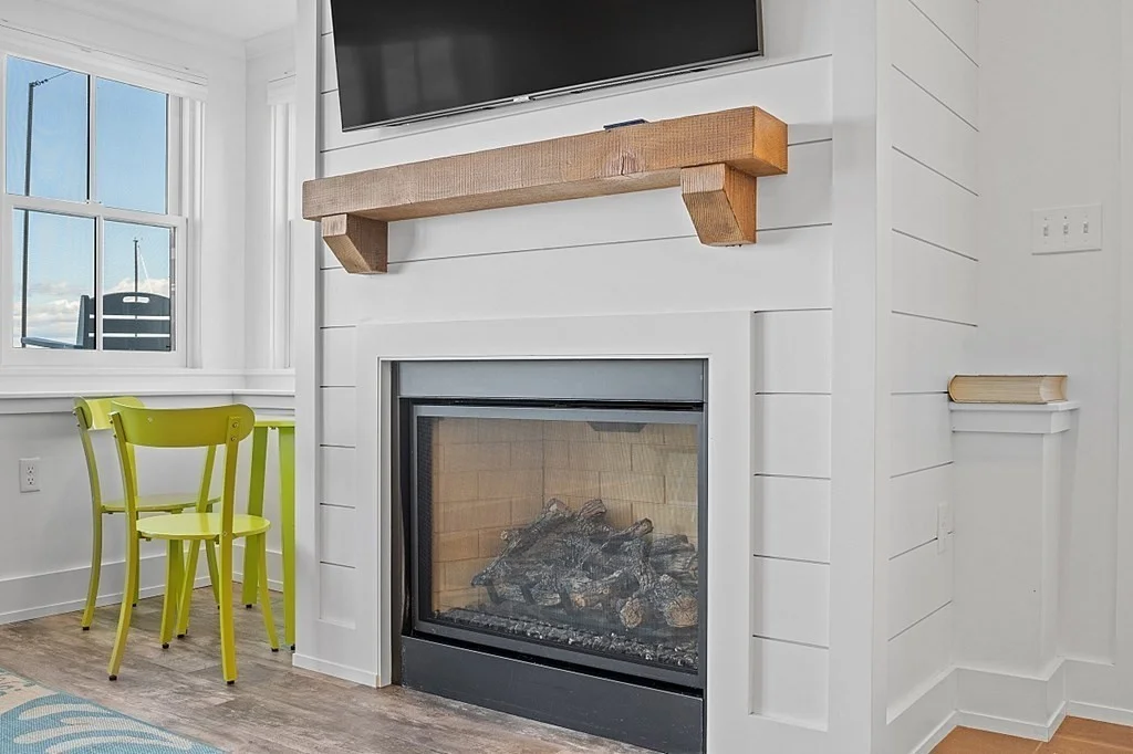 1 bed, 1 bath apartment for rent at 25 Atlantic Ave Unit 2, Rockport — photo 15 of 30