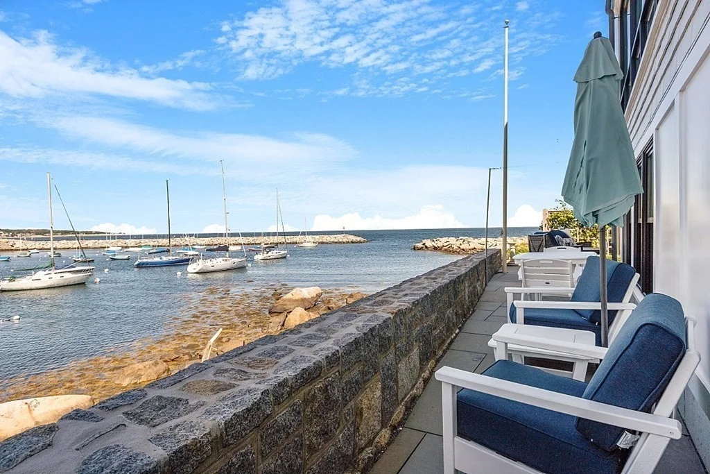 1 bed, 1 bath apartment for rent at 25 Atlantic Ave Unit 2, Rockport