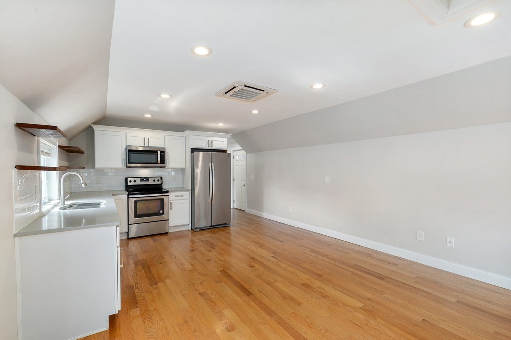 2 bed, 1 bath apartment for rent at 25 Beachland Ave Unit 2, Revere Beach — photo 10 of 35