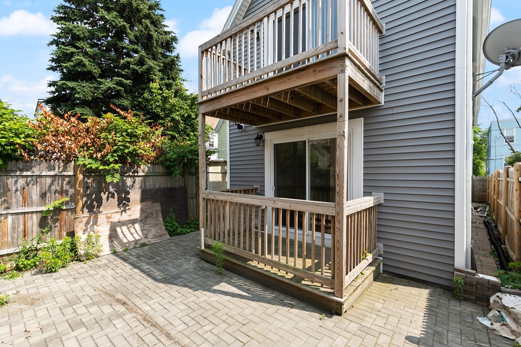2 bed, 1 bath apartment for rent at 25 Beachland Ave Unit 2, Revere Beach — photo 3 of 35