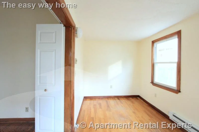 4 bed, 1 bath apartment for rent at 25 Belknap St Unit 1, Teele Square — photo 16 of 21