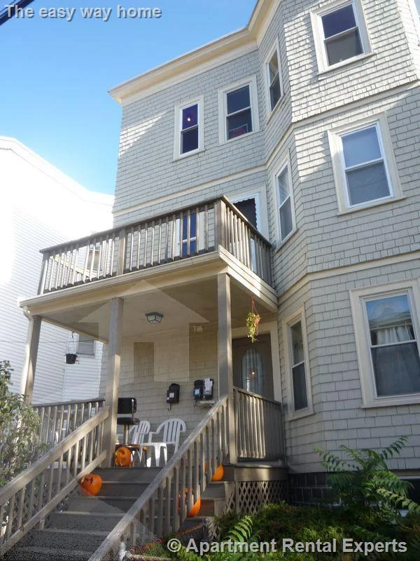 4 bed, 1 bath apartment for rent at 25 Belknap St Unit 2, Teele Square — photo 21 of 21