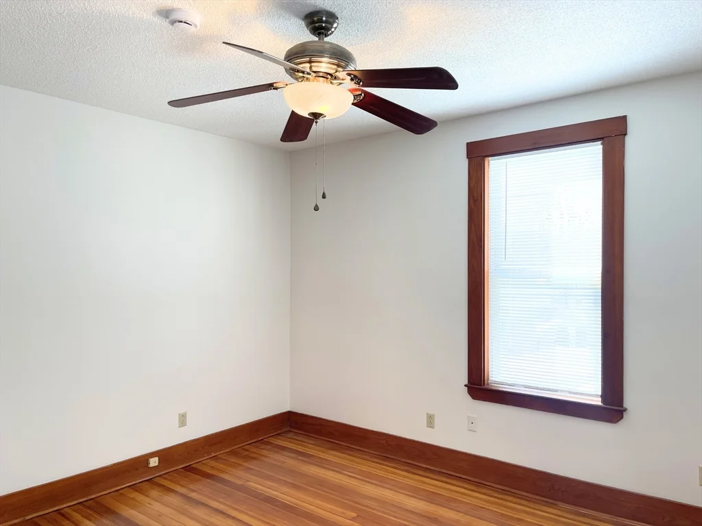 3 bed, 1 bath apartment for rent at 25 Bennett St Unit 2, Beverly — photo 8 of 19