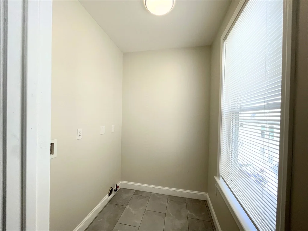 3 bed, 1 bath apartment for rent at 25 Bennett St Unit 3, Beverly — photo 18 of 19