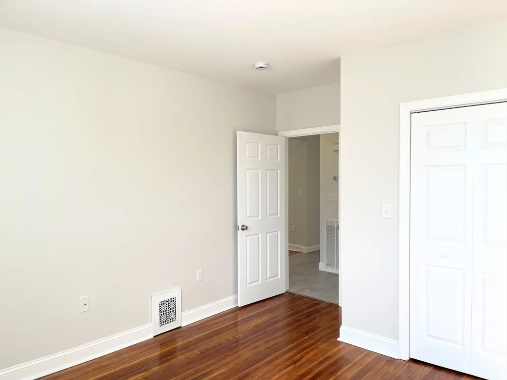 3 bed, 1 bath apartment for rent at 25 Bennett St Unit 3, Beverly — photo 13 of 19