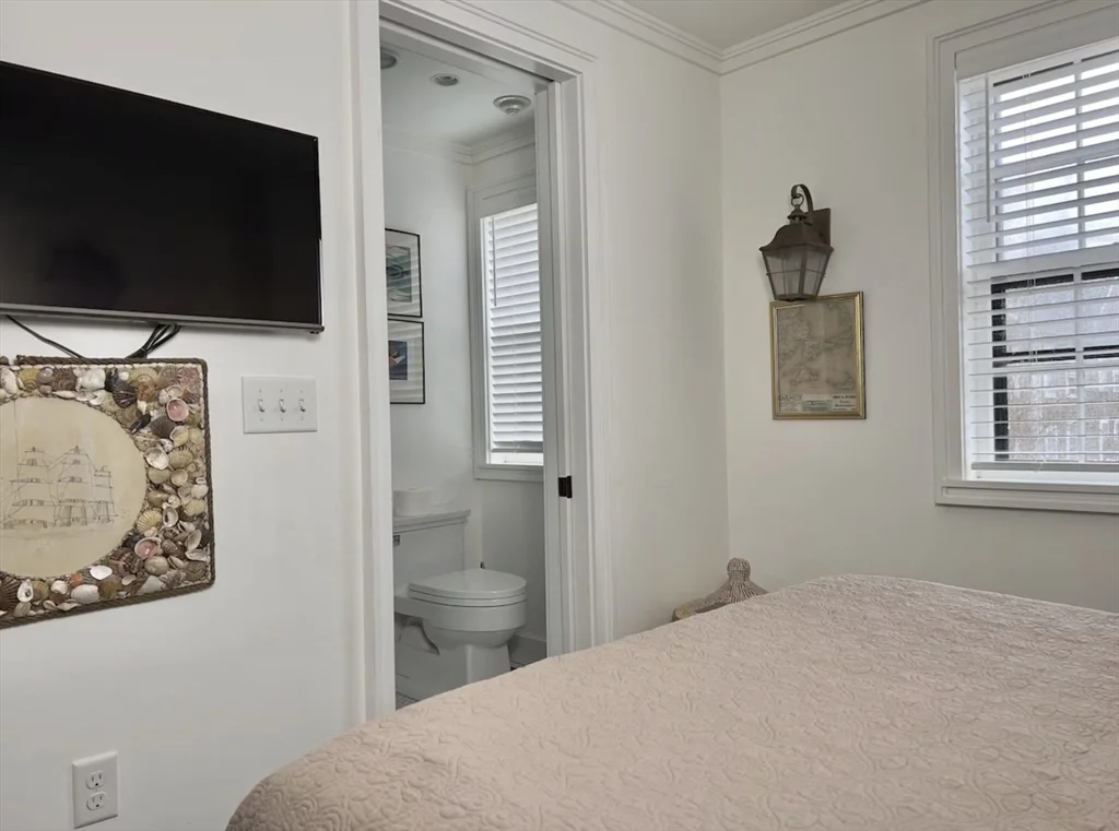 3 bed, 2 bath apartment for rent at 25 Broad St, Nantucket — photo 10 of 37